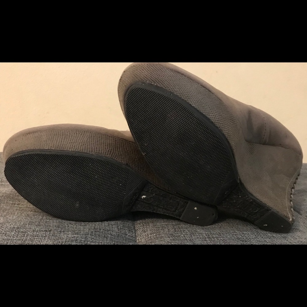 Wedges - Picture 2 of 5